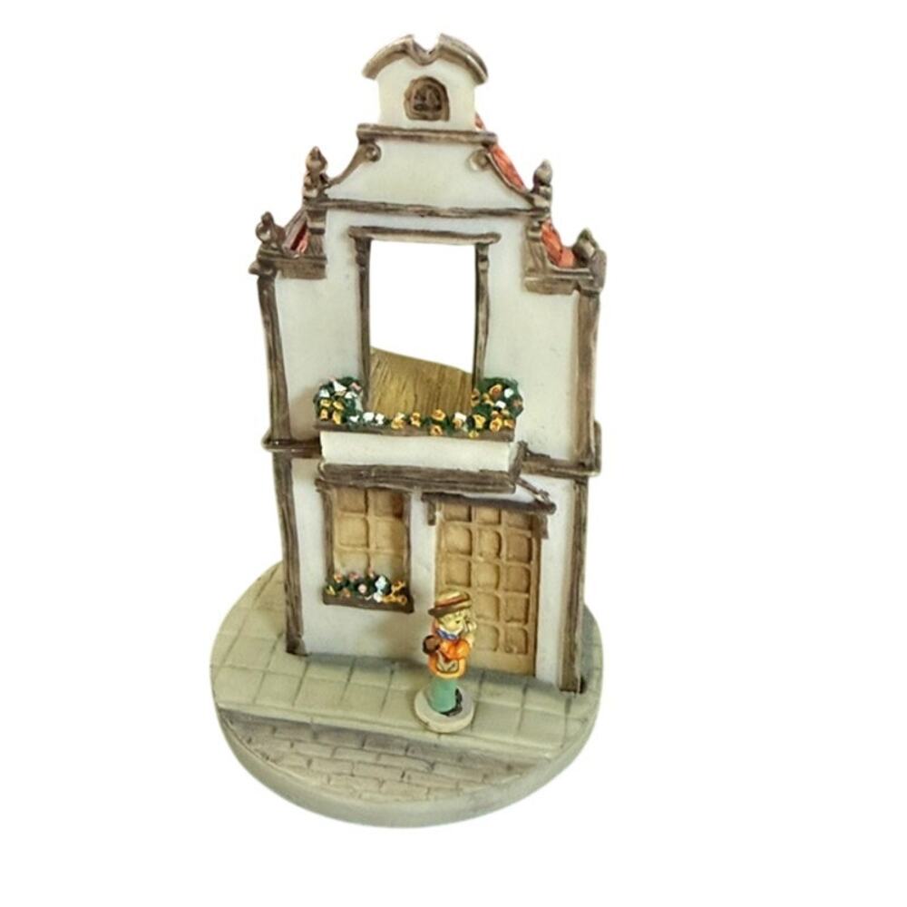 Hummel Miniature Lot Bavarian Cottage Dome Olszewski Display and 1 Figure Goebel